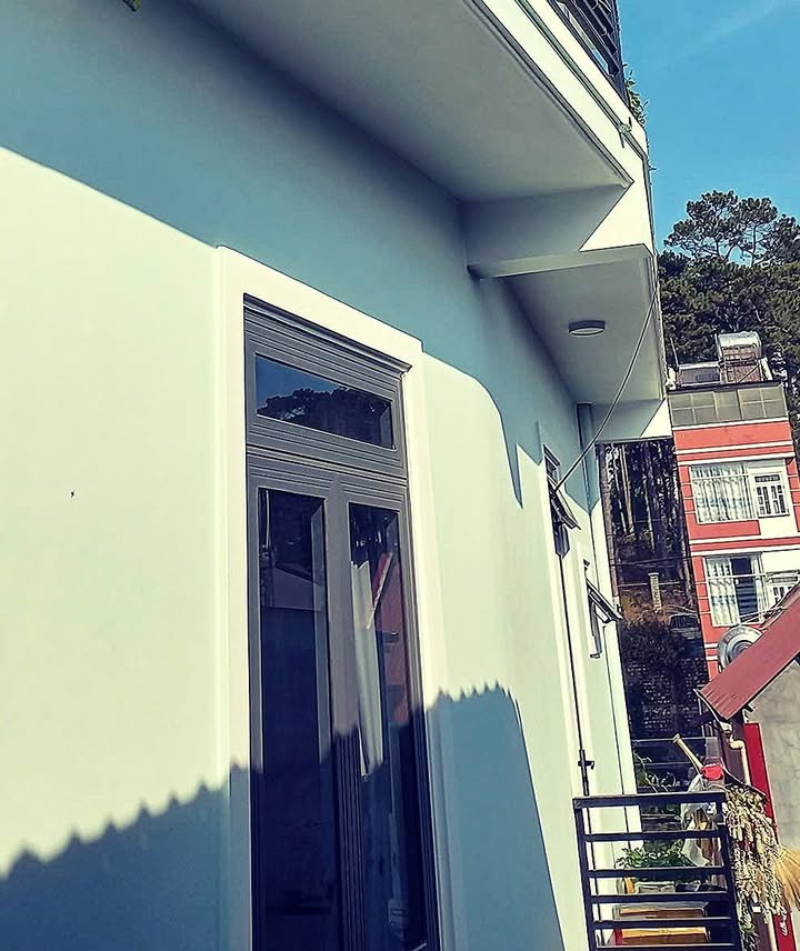 Nhà nguyên căn cho thuê Hẻm Đồng Tâm P4 - 150m² giá 7 triệu - Nhà mới, tiện nghi