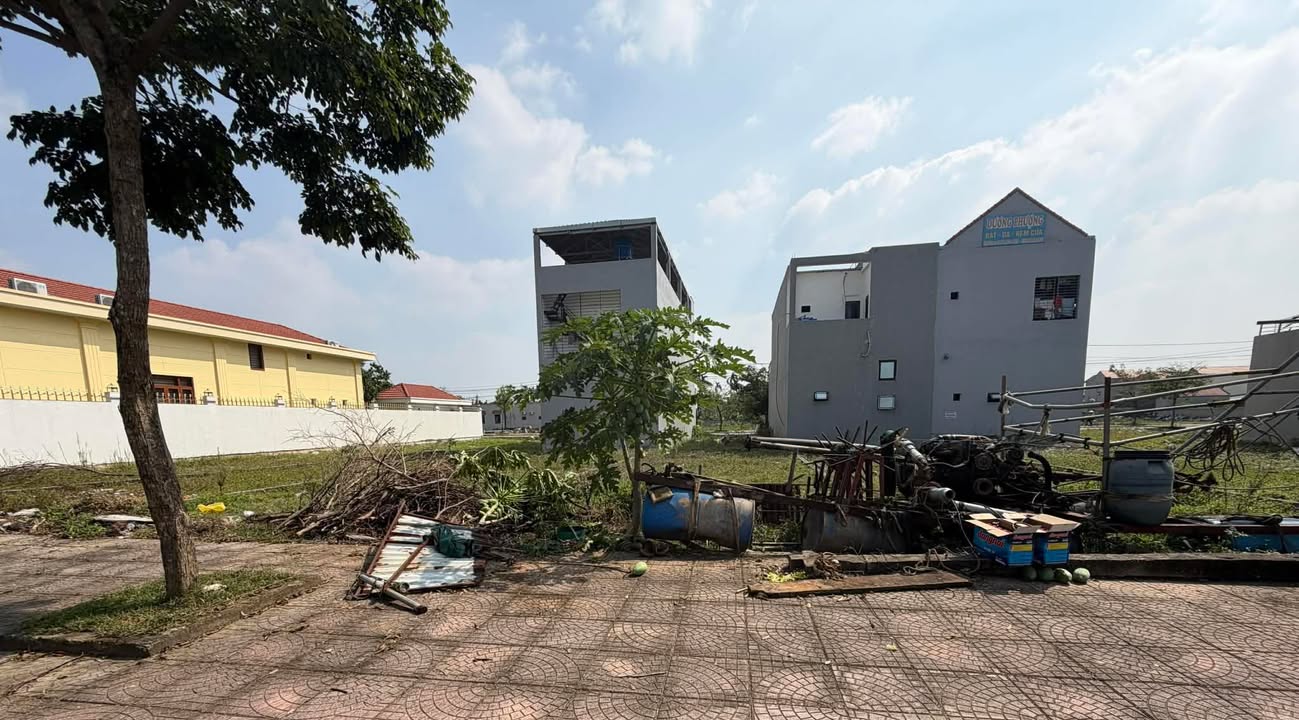 Đất nền khu quy hoạch xã Nga Liên 120m² giá 1.9 tỷ - Vị trí trung tâm thuận tiện!