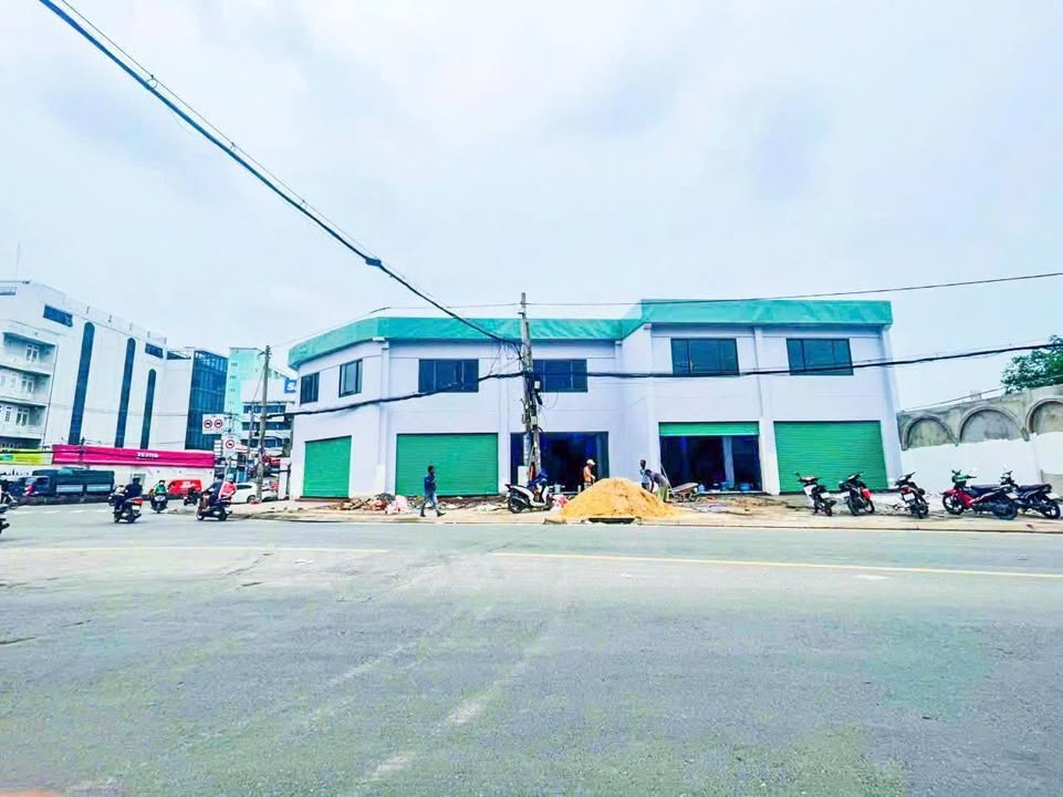 Nhà mặt tiền cho thuê đường Hà Huy Giáp 580m² - Vị trí đắc địa, giá thương lượng!