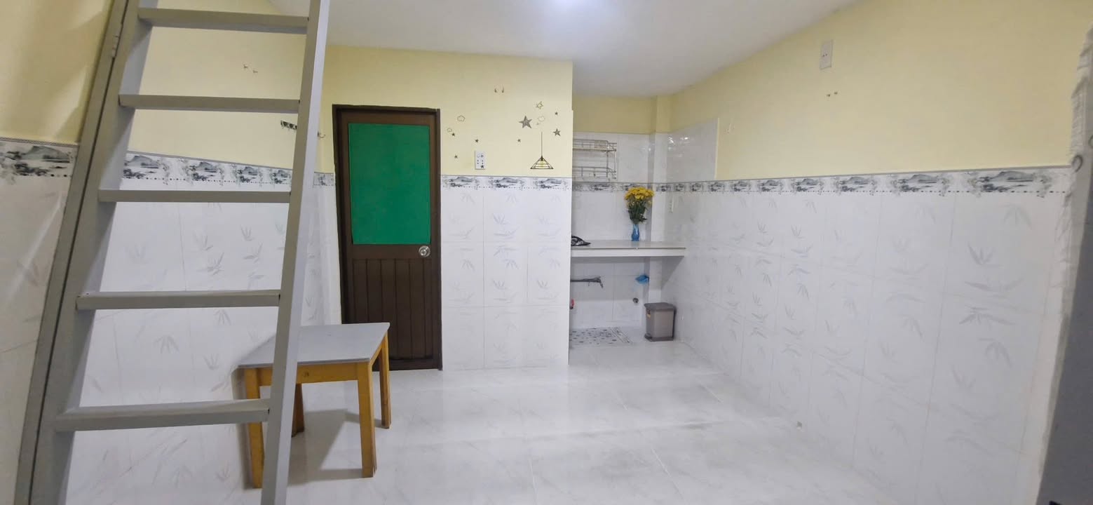 Nhà nguyên căn cho thuê tại Phường 4, Quận 8, diện tích 15m² giá 3.5 triệu - Máy lạnh sẵn sàng vào ở!