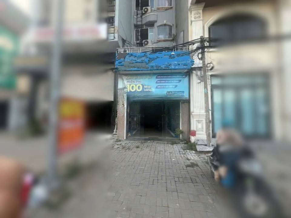 Mặt bằng kinh doanh cho thuê đường Nguyễn Văn Linh, Quận 7 - Diện tích 100m² chỉ 15 triệu/tháng!