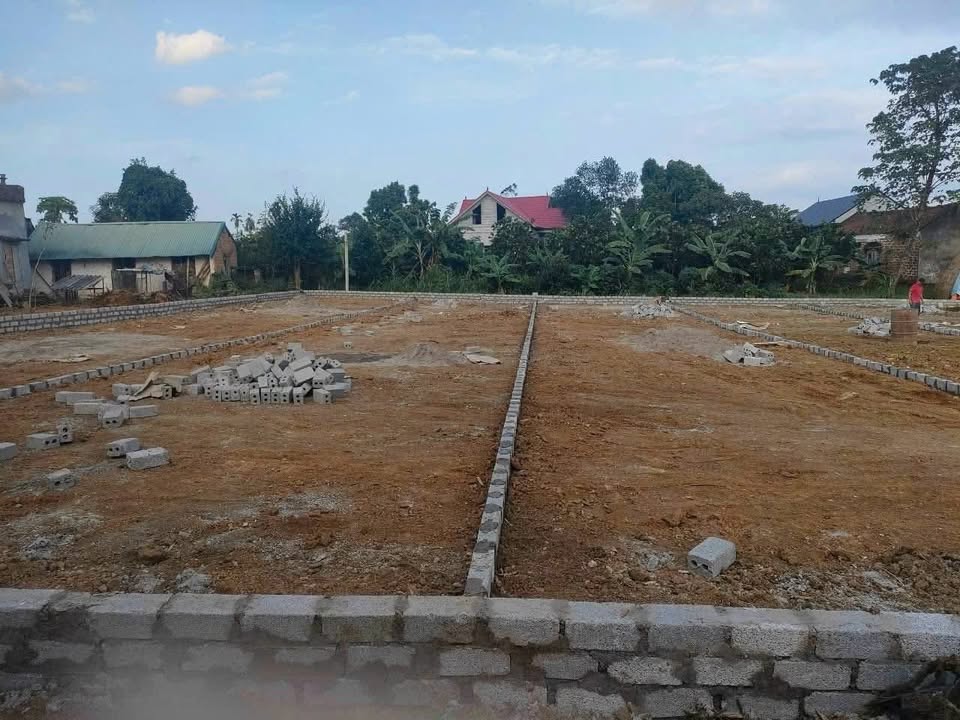 Đất nền thôn Văn Sơn, Chương Mỹ, 200m² chỉ 20 tỷ - Đầu tư sinh lời ngay!