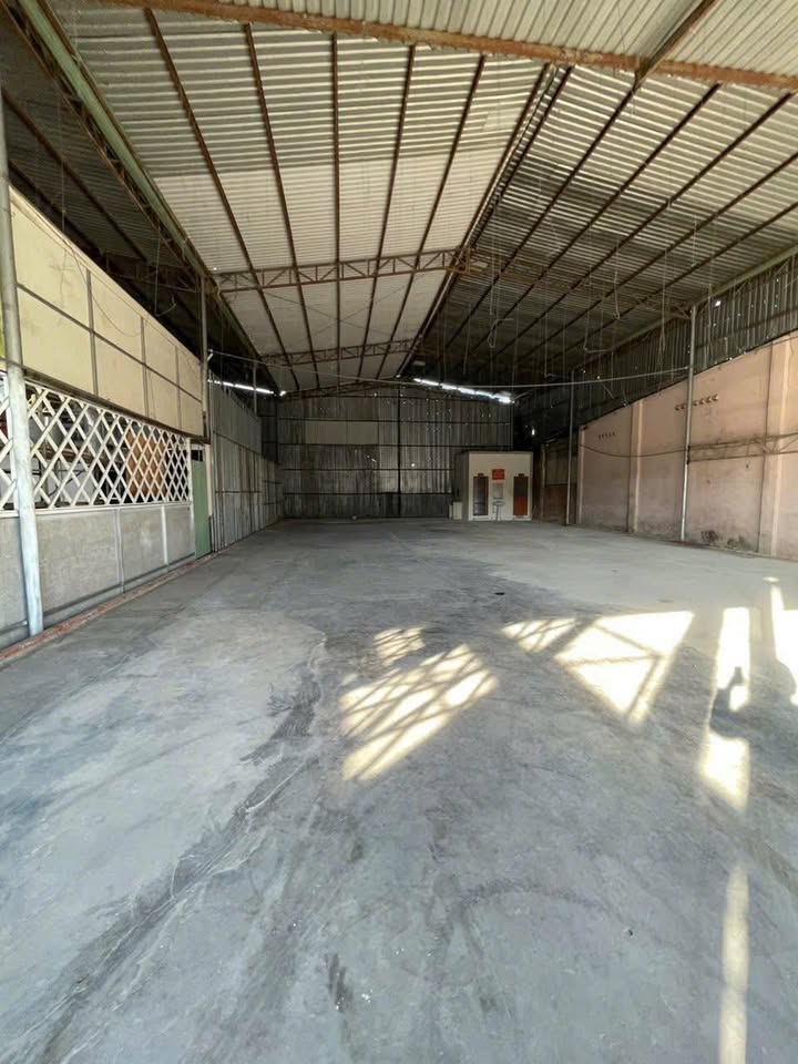 Kho cho thuê Phú Lợi Thủ Dầu Một 300m² giá 18 triệu - Phù hợp nhiều mục đích sử dụng!