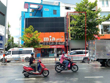 Nhà góc 2 mặt tiền Bàu Cát Tân Bình 300m² giá 70 triệu - Kinh doanh sầm uất!