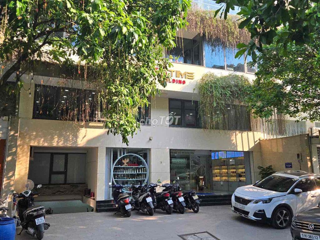 Nhà mặt tiền Trường Sơn, Quận 10, 580m² giá 75 triệu - Khu vực sầm uất, dễ setup!