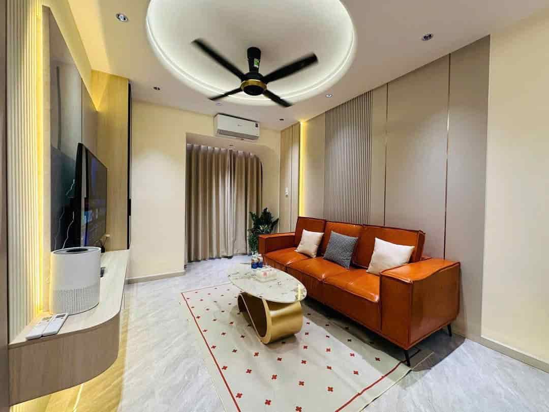 Căn hộ Sunview Town Thủ Đức 75m² giá 1.91 tỷ - Nội thất đầy đủ, sổ hồng riêng!