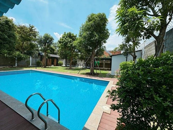 Biệt thự vườn Hồ Bơi Hóc Môn 766m² giá 20.8 tỷ - Chủ cần bán gấp!