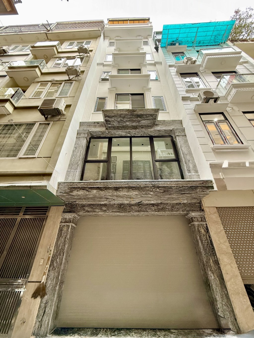 Bán nhà phân lô Hoàng Quốc Việt - Cầu Giấy, 45m² x 7T thang máy, gara ô tô, 26,5 tỷ VND