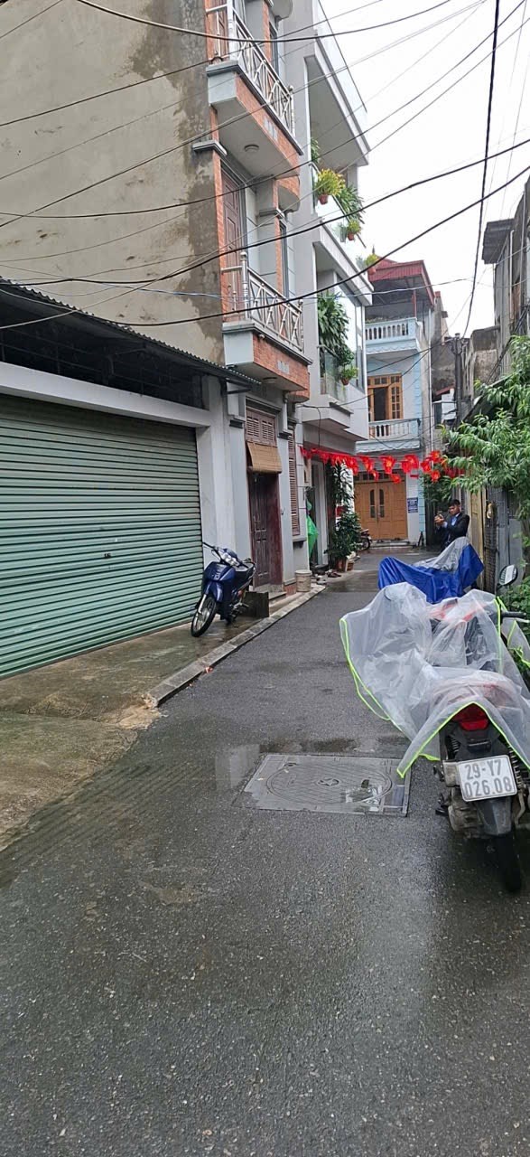 Lô góc Yên Viên 47/56m² giá 4.7 tỷ - Kinh doanh thuận lợi ngay!