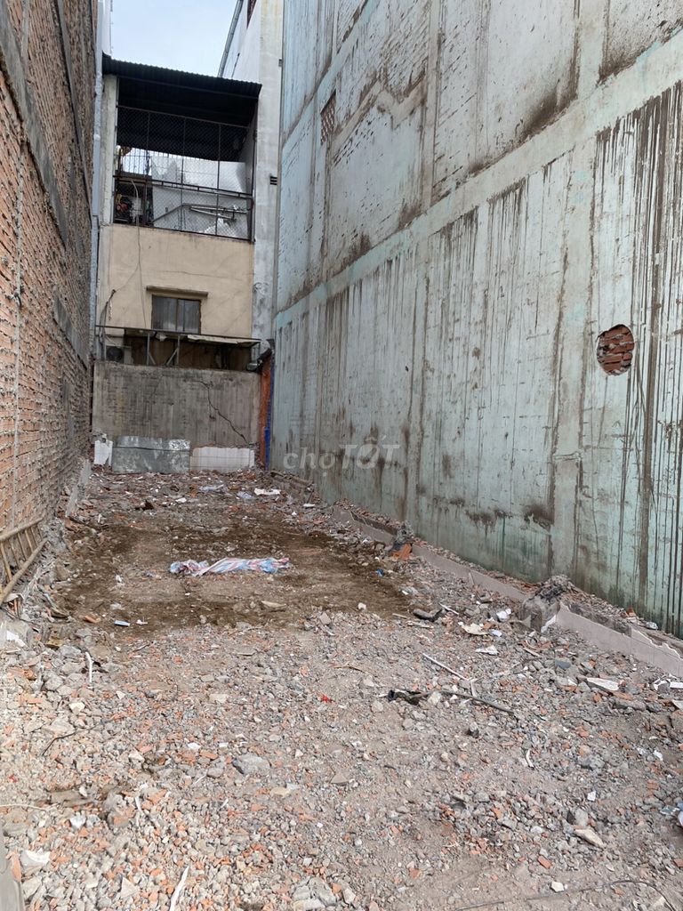 Đất trống mặt tiền Vành Đai, Quận 6, 84m² chỉ 10.5 tỷ - Cơ hội vàng cho nhà đầu tư!