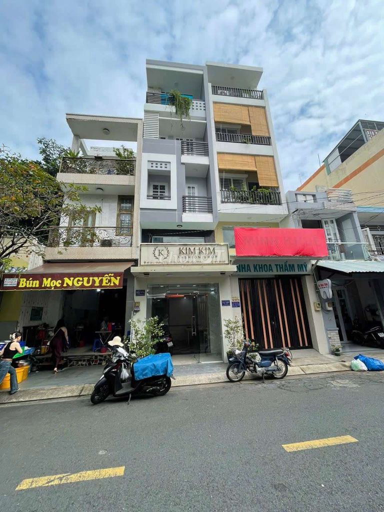 Nhà phố mặt tiền kinh doanh khu Bình Phú, Quận 6 - 42m² chỉ 8.7 tỷ, thương lượng ngay!