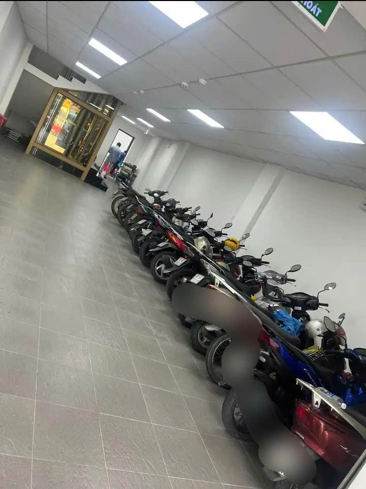 Cho thuê tòa nhà 6 tầng tại trung tâm Cần Thơ - Hơn 120 triệu - Vị trí đắc địa!