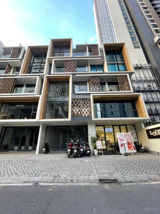Nhà mặt tiền đường Mai Thị Lựu, quận 1, 800m² - Phù hợp cho kinh doanh