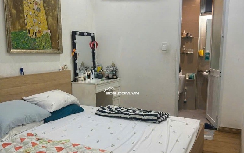 Chung cư Phúc Yên, Tân Bình 90m² giá 10 triệu - Nhà mới, vào ở ngay!