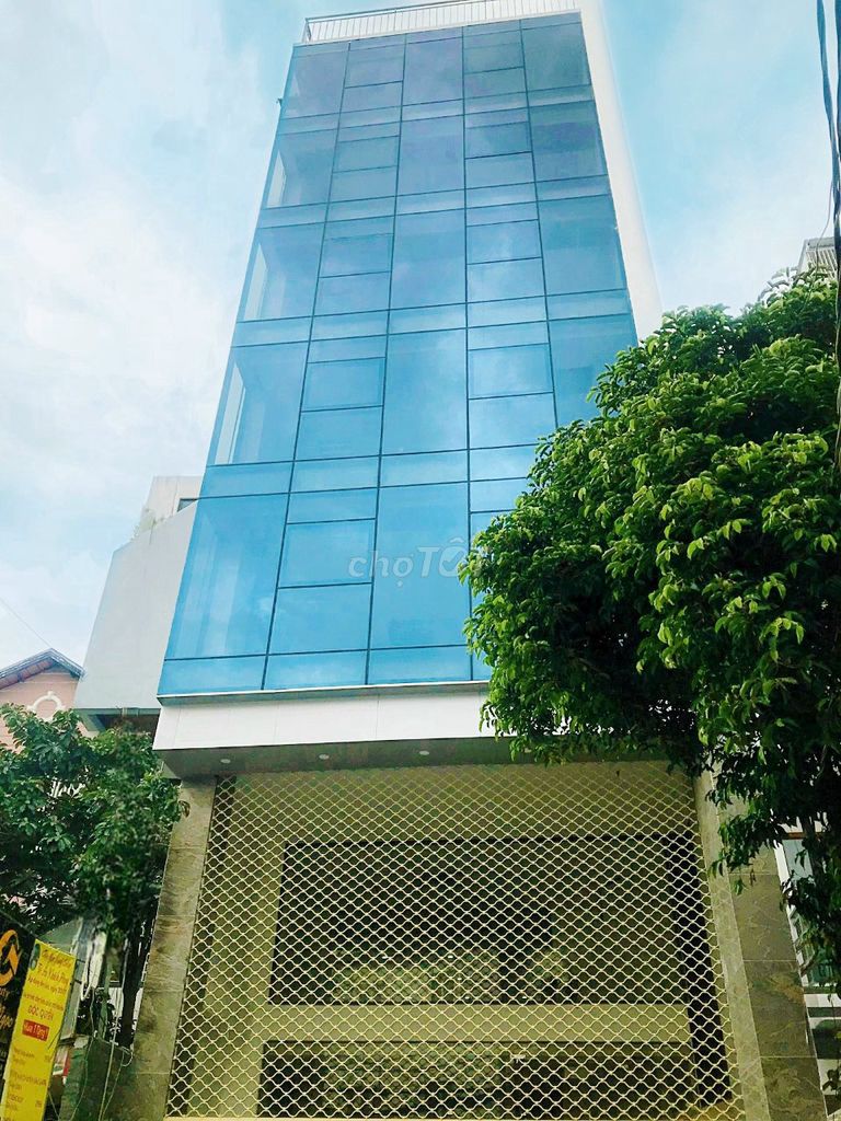 Nhà nguyên căn đường Nguyễn Siêu Quận 1, 2000m² giá 180 triệu - Vị trí đắc địa cho kinh doanh!