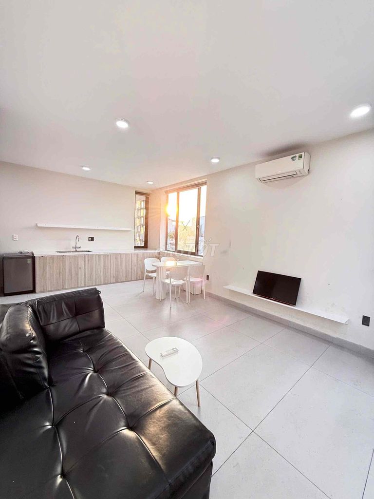 Căn hộ 2 phòng ngủ 80m² ngay Nguyễn Xí, Bình Thạnh - Thiết kế hiện đại, đầy đủ nội thất!