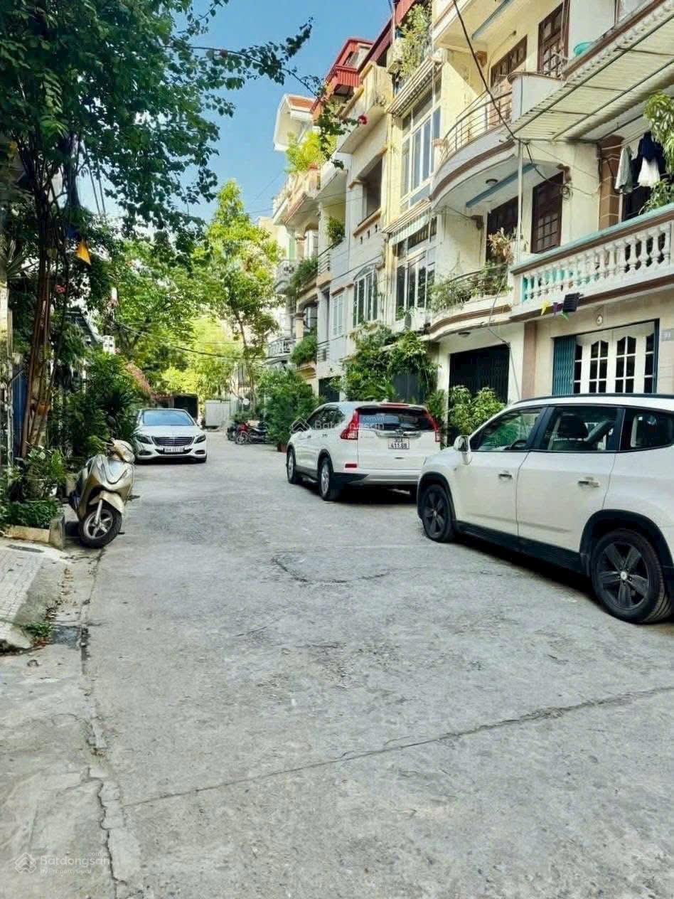 Bán nhà phố Xuân La - Ngoại Giao Đoàn - Tây Hồ 92m² giá 21.96 tỷ - Vị trí trung tâm, tiện ích đầy đủ!