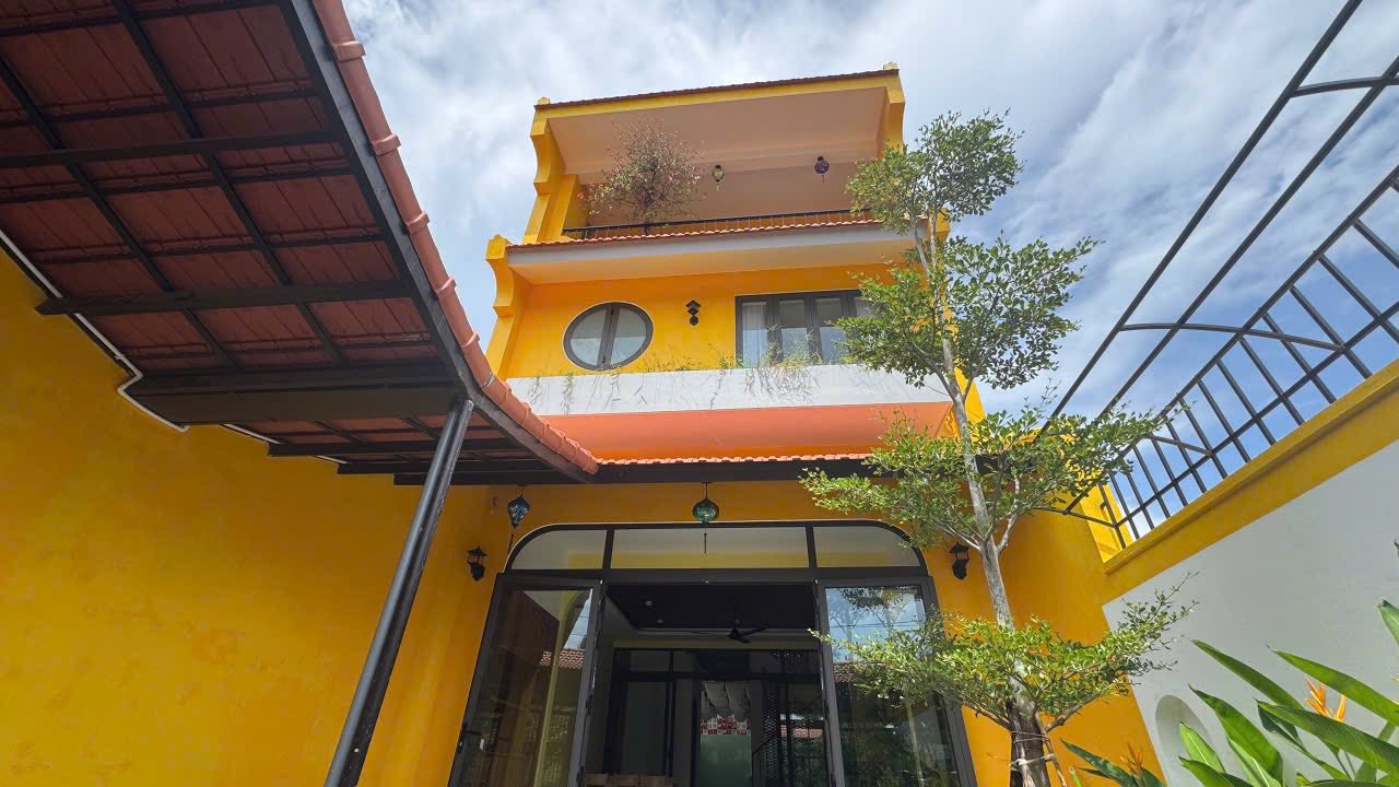 Cho thuê villa Cẩm Thanh 4 phòng - Hồ bơi sang trọng, giá 35 triệu/tháng!