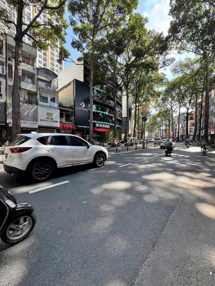 FrontHouse đường 3/2, Quận 10, 67.8m² giá 35 tỷ - Sẵn sàng cho đầu tư sinh lời!