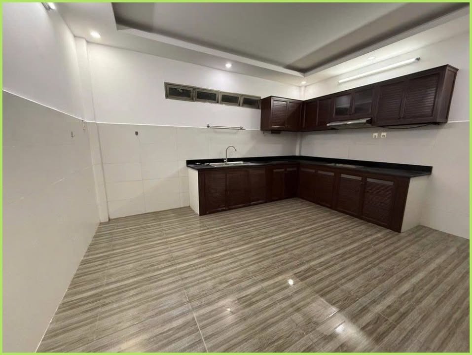 Nhà cho thuê đường Nguyễn Kiệm, Phú Nhuận 130m² giá 20 triệu - Khu dân cư an ninh, tiện ích đầy đủ!