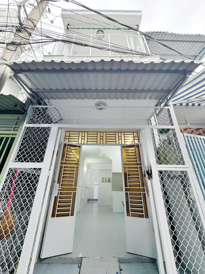 Nhà lầu đúc 33/16 Quang Trung 41m² giá chỉ 1.77 tỷ - Vị trí an ninh tuyệt vời!