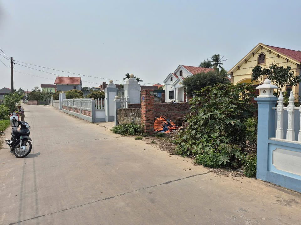 Đất thổ cư 320m² Hoàng Tiến chỉ 1 tỷ - Đường rộng thênh thang!