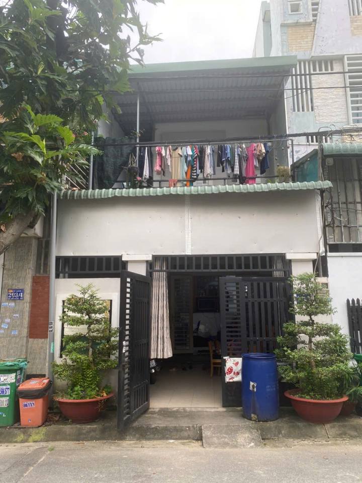 Nhà 1 lầu Trung Chánh Hóc Môn 90m² giá 5 tỷ - Gần đường xe hơi, thuận tiện di chuyển!