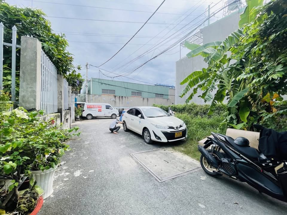 Nhà lô góc An Phú Đông 107m² giá 6.6 tỷ - Sáng thoáng, an cư lý tưởng!