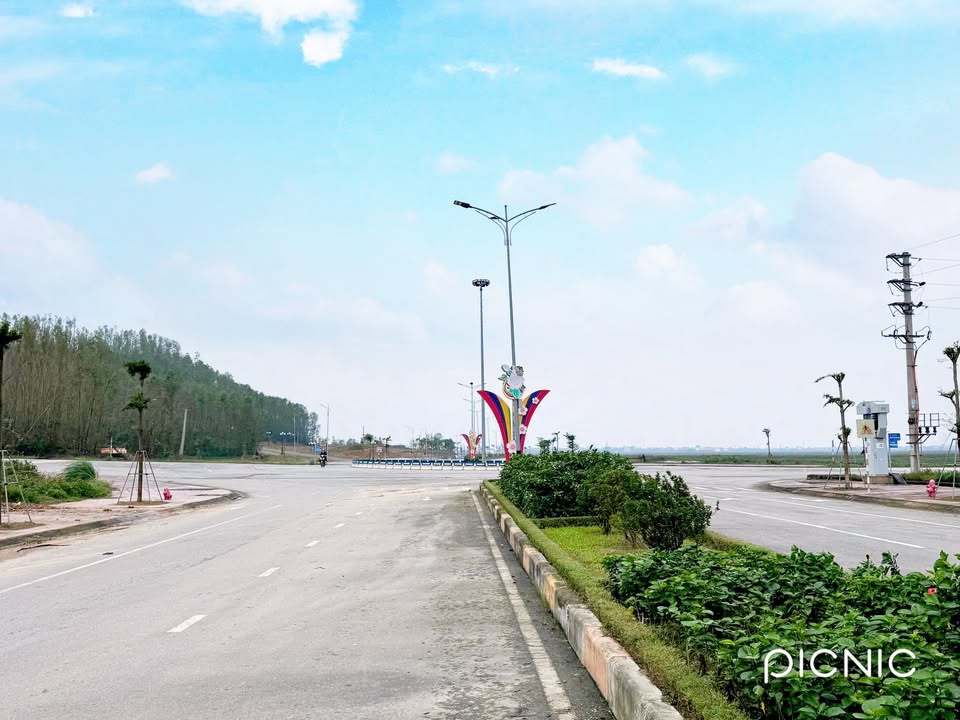 Đất nền lô góc Hưng Bình, TX Kỳ Anh 282m² giá 3 tỷ - Vị trí vàng, tiềm năng phát triển!