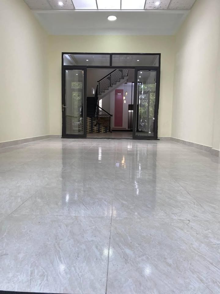 Nhà cho thuê 2.5 tầng Hàn Thuyên, Hải Châu - Diện tích 125m², giá chỉ 15 triệu/tháng!