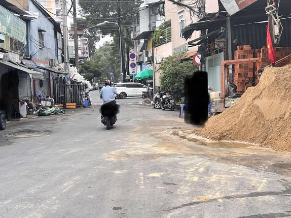 Nhà phố Trần Bình Trọng Quận 10 58m² giá 1.7 tỷ - Kinh doanh ngay tại khu ẩm thực!