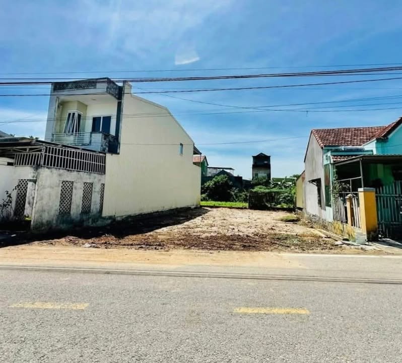 Đất nền mặt tiền đường Lê Quý Đôn, La Hà chỉ 1.4 tỷ - Cơ hội đầu tư tuyệt vời!