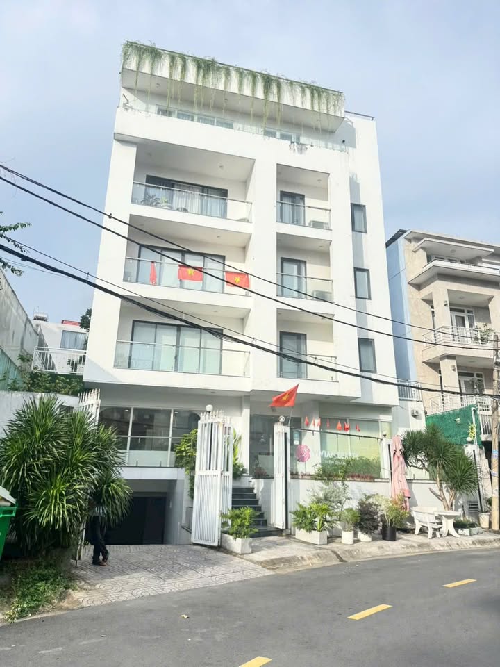 Villa cho thuê kinh doanh Trần Não, Q2 900m² giá 250 triệu - View sông tuyệt đẹp!