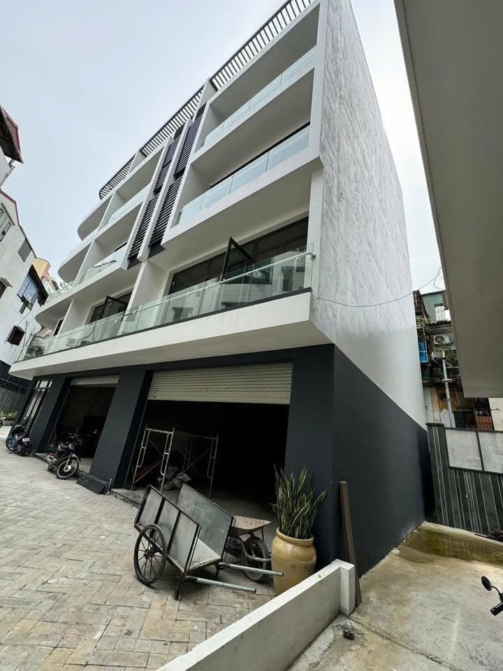 Biệt thự song lập Nguyên Hồng 75m² giá 43 tỷ - Đẳng cấp 5 sao cực hiếm!