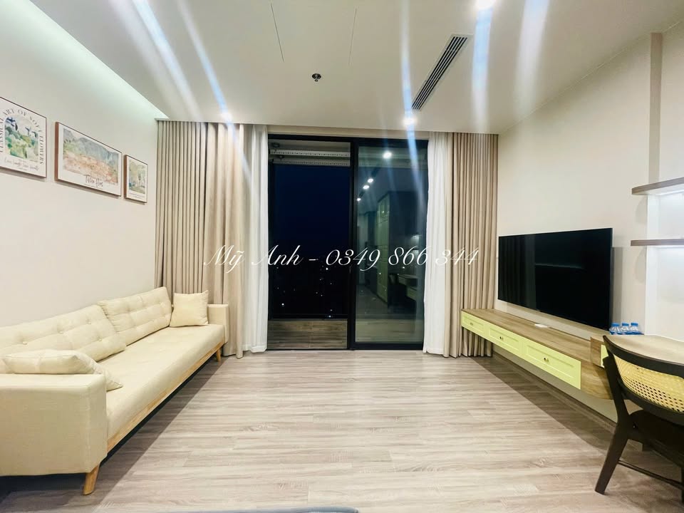 Căn hộ Sky Forest Phụng Công 45m² giá thỏa thuận - Full đồ đẹp, view thoáng!