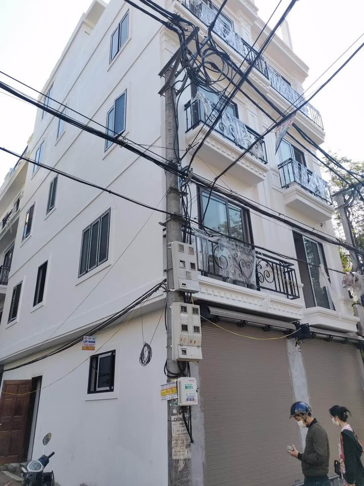 Nhà cho thuê Vĩnh Phúc, Ba Đình 40m² giá 11 triệu - Phù hợp cho gia đình và văn phòng!