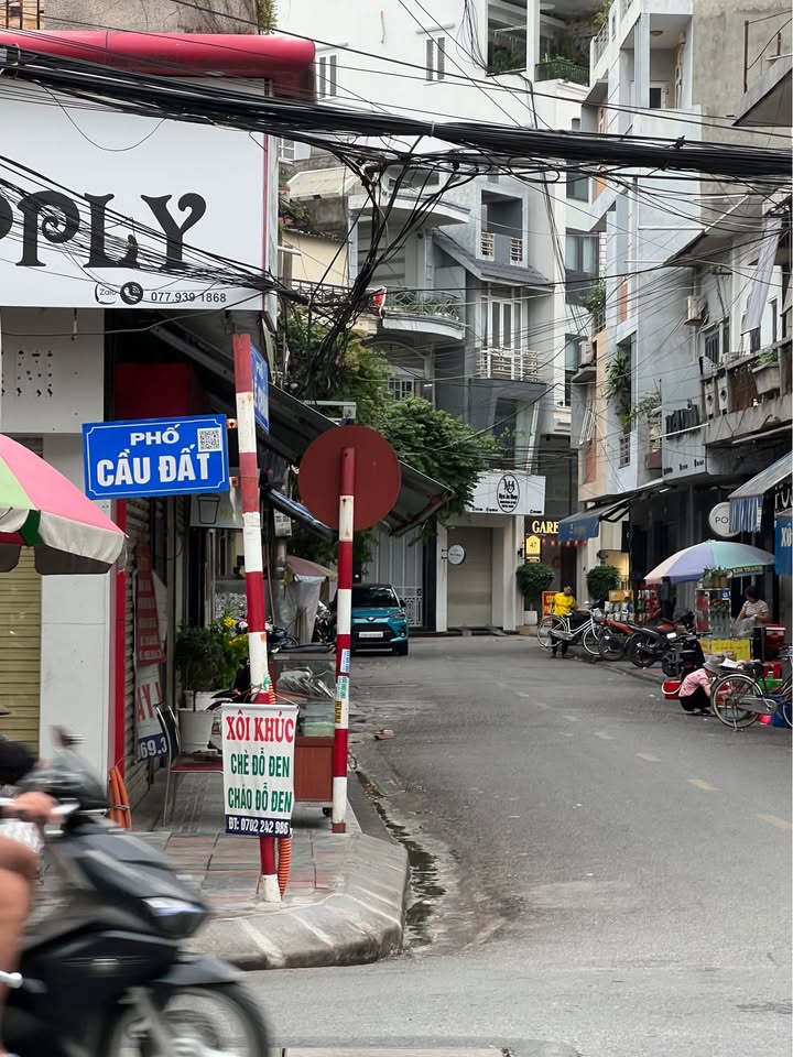 Bán căn nhà mặt đường Trần Hưng Đạo, Hải Phòng 35m² giá 6 tỷ - Kinh doanh thuận lợi!