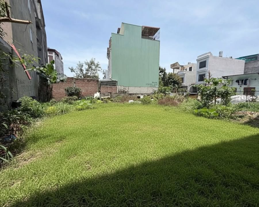 Đất nền Ngõ 275 Đông Khê 140m² giá chỉ 30 triệu/m² - Cơ hội vàng đầu tư!