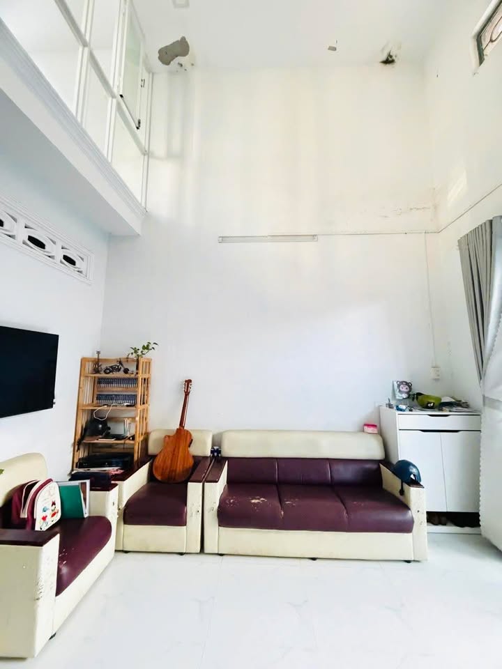 Nhà Phú Thủy, Phan Thiết 100m² giá 2.6 tỷ - Nhà mới vào ở ngay!