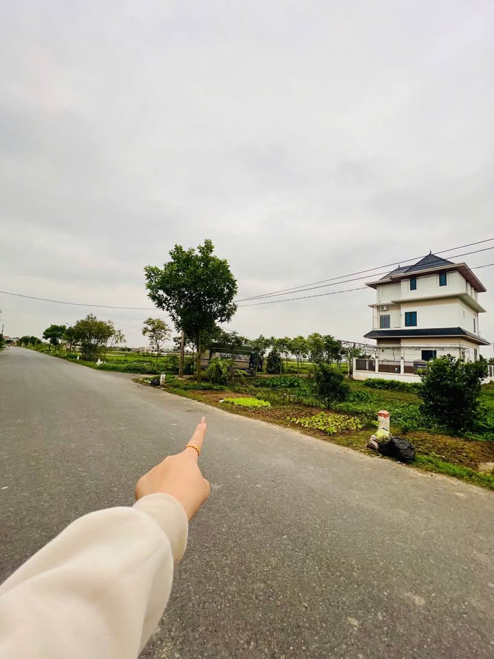 Đất nền mặt đường Trục Huyện Tây Sơn 100m² giá 1.1 tỷ - Sổ đỏ chính chủ!