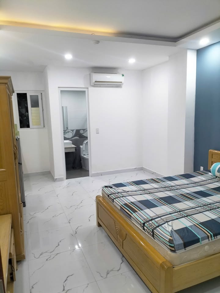 Studio cho thuê tại 521 Cách Mạng Tháng 8, Quận 10 - Full nội thất, cửa sổ thoáng mát!