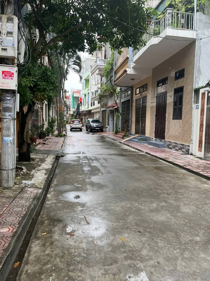 Đất Kỳ Bá 40m² giá 2 tỷ - Vị trí đắc địa, đường ô tô tránh nhau!