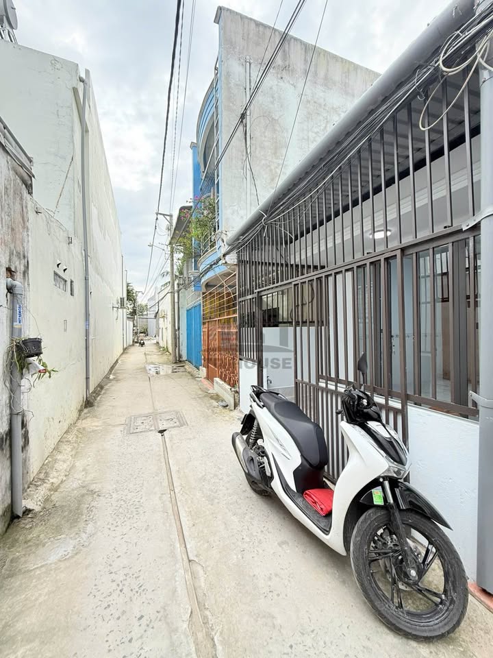 Nhà cho thuê nguyên căn tại Nguyễn Văn Cừ, Cái Khế 60m² giá 6 triệu - Mới 100%!