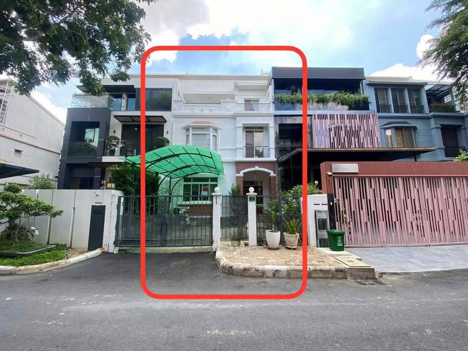 Nhà phố Mỹ Giang 1A - Phú Mỹ Hưng, Quận 7, 126m² giá 41.5 tỷ - Sổ hồng riêng, giao dịch nhanh!