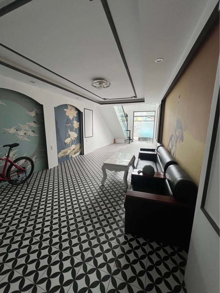 Cho thuê toà nhà góc 2 mặt tiền Phường 8 - Diện tích 300m², vị trí đẹp, giá thương lượng!