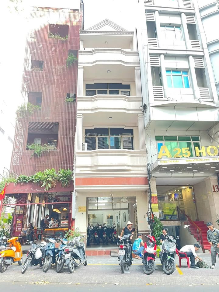 Bán gấp FrontHouse Bùi Thị Xuân 96m² giá 68 tỷ - Kết cấu 4 lầu, chính chủ ở ngay!