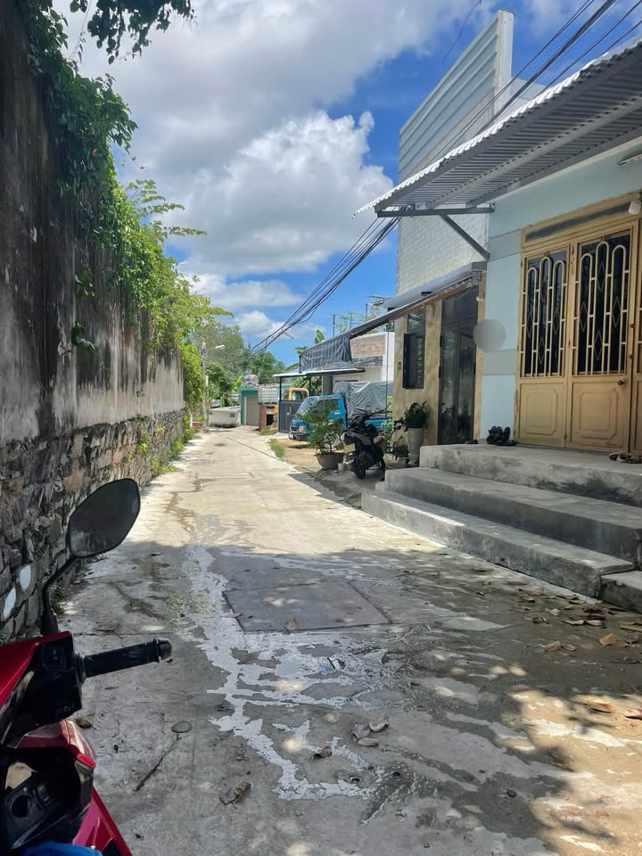 Đất nền Trường Sơn 81m² giá 2.3 tỷ - Kiệt ô tô 5m, thuận lợi đầu tư!