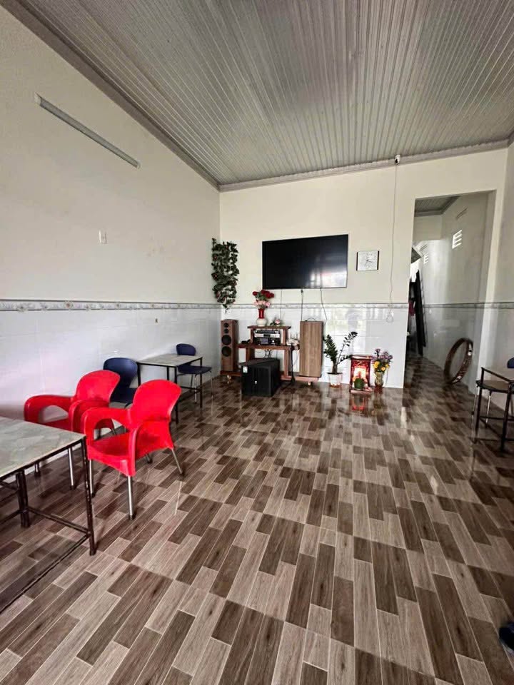 Nhà riêng Phú Hội 100m² giá 1.6 tỷ - Chính chủ bán ngay!