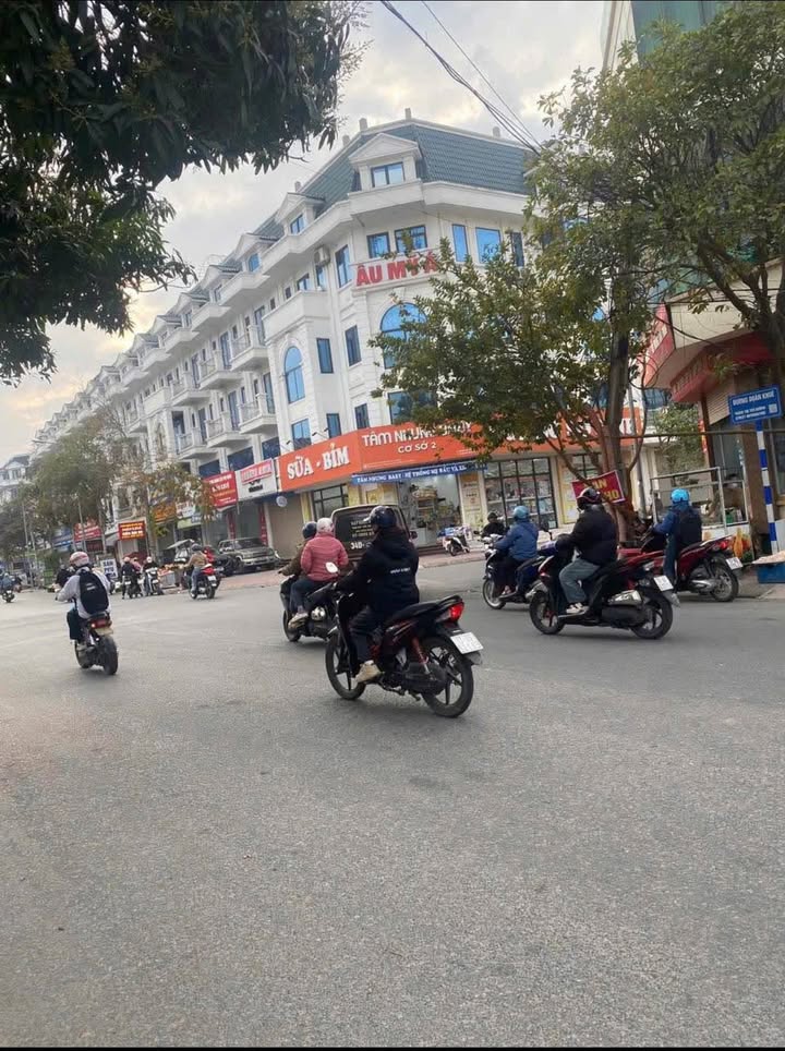 Nhà 5 tầng mặt đường Doãn Khuê, phường Vũ Phúc, Thái Bình - Đầu tư sinh lời cao!