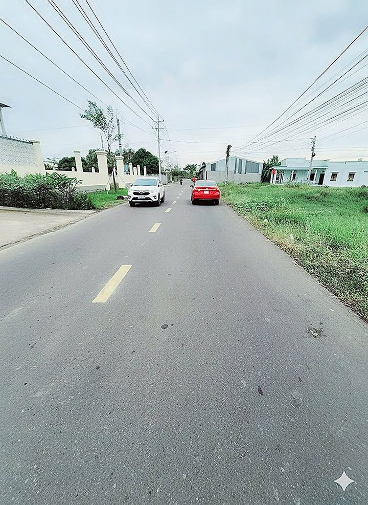 Đất vườn mặt tiền đường Cây Trôm Lại An 700m² giá 1.8 tỷ - Tiềm năng đầu tư vượt trội!